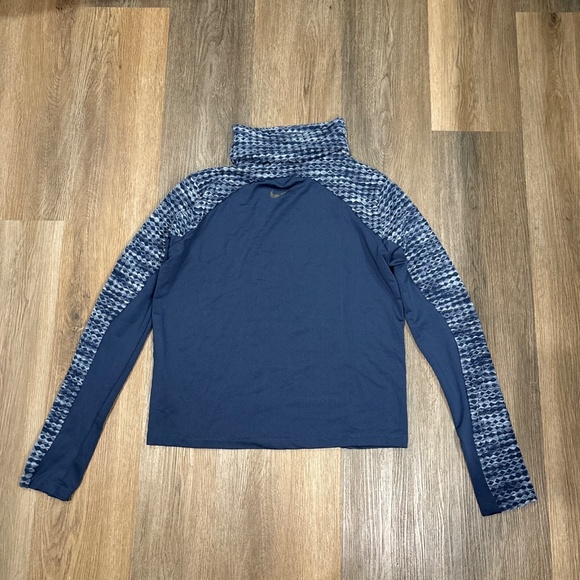 Nike Pro HyperWarm Shirt Women Large Training Navy Pullover Top Workout Running - Picture 2 of 11